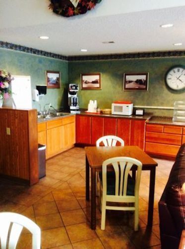 Forty Club Inn Deerwood エクステリア 写真