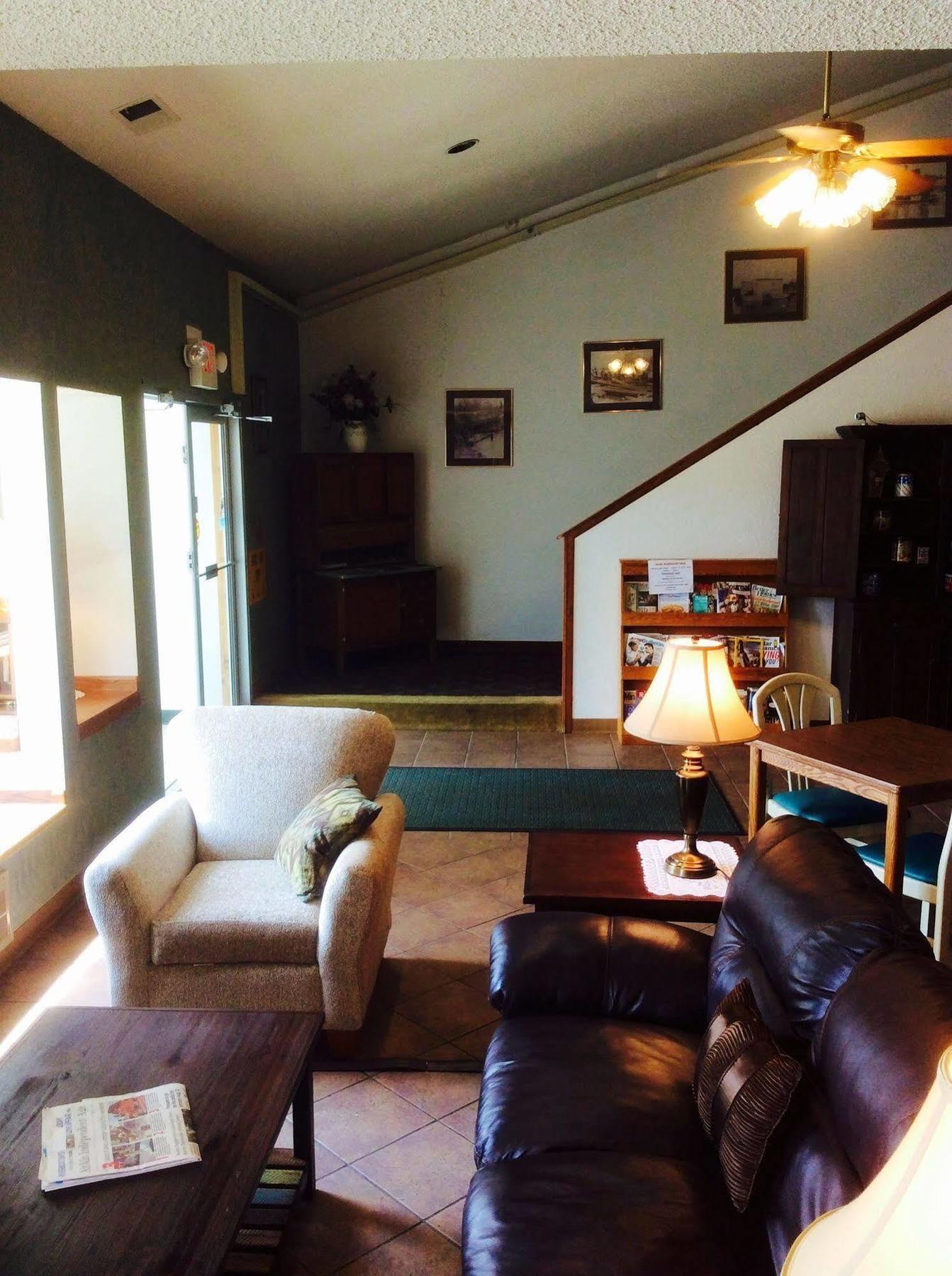 Forty Club Inn Deerwood エクステリア 写真